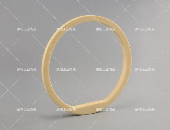 氧化鋁陶瓷有哪些優(yōu)勢？